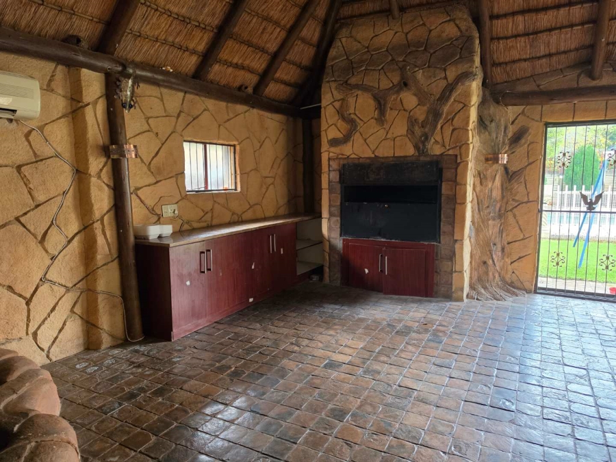 3 Bedroom Property for Sale in Rhodesdene Northern Cape